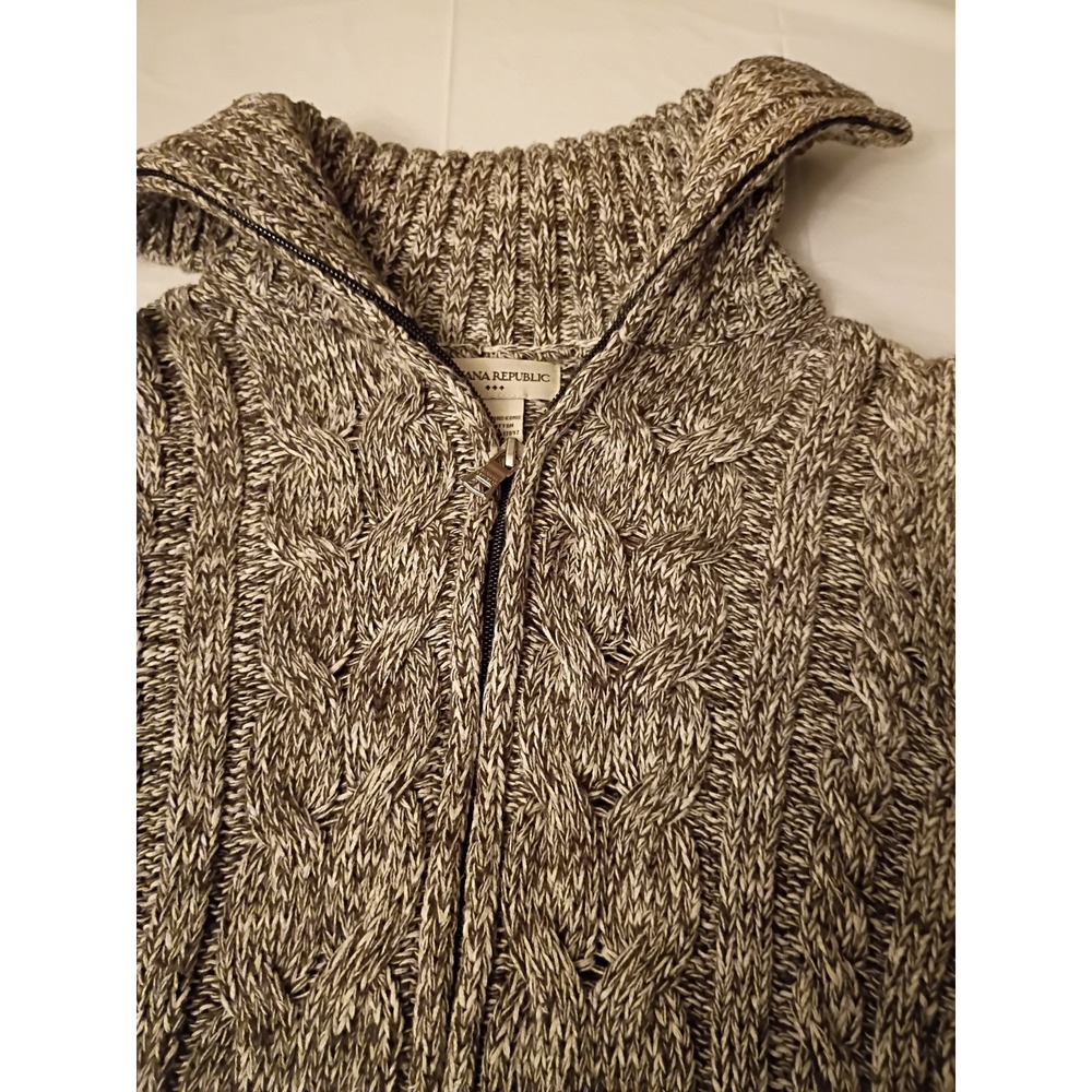 Good Used Condition Banana Republic Size Medium Woman's Zip Up Sweater